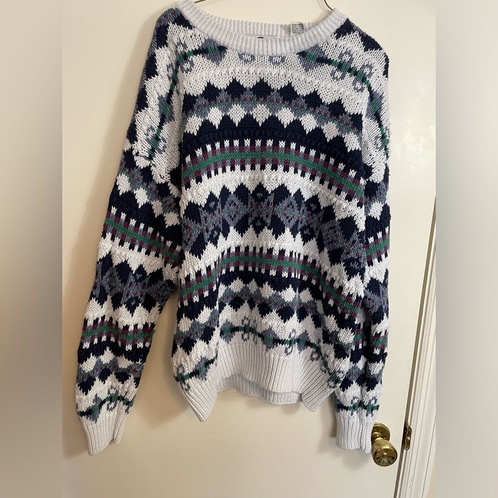 Vintage Men’s 80’s crew Neck long Sleeve heavy Sweater in Blue and White Size L